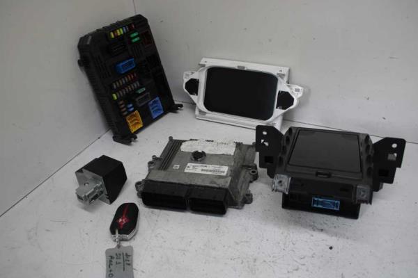 BOITIER COMPLET DS3 CROSSBACK 1.2 - Vue 1